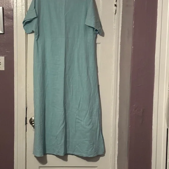 Nomad Soft Blue V-Neck Top - Picture 9 of 11